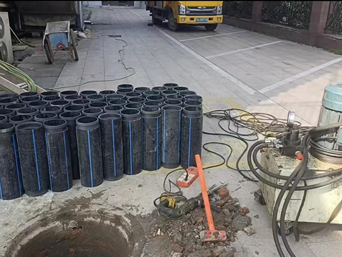 孟州PE置换管厂家 DN315置换管 非开挖管短管置换